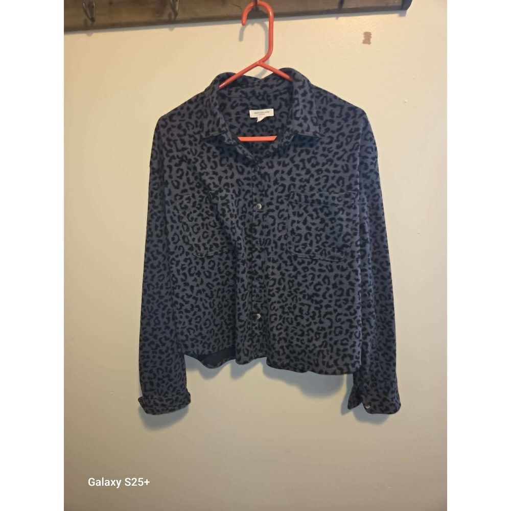 Beach Lunch Lounge Button Down Shirt Women Small Gray Leopard Casual Top
